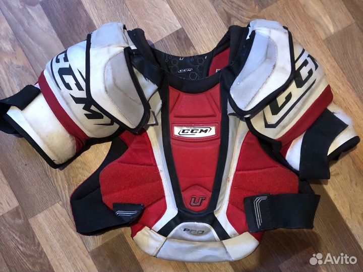 Хоккейный нагрудник CCM