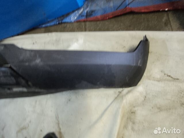 Спойлер переднего бампера Volvo XC40 Вольво 2017