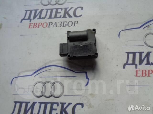 Моторчик заслонки печки Audi A8 D3 4E 2004-2010