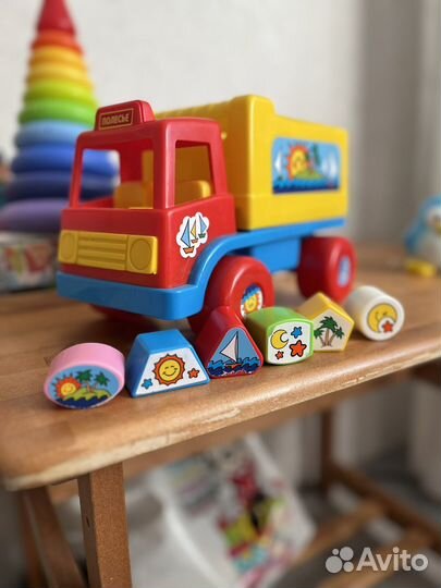 Развивающие игрушки