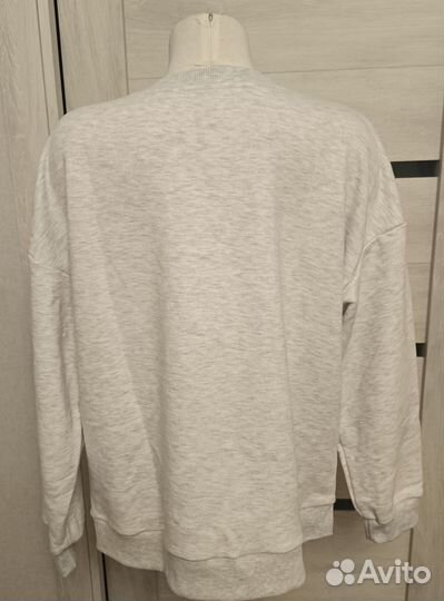 Свитшот женский First in space