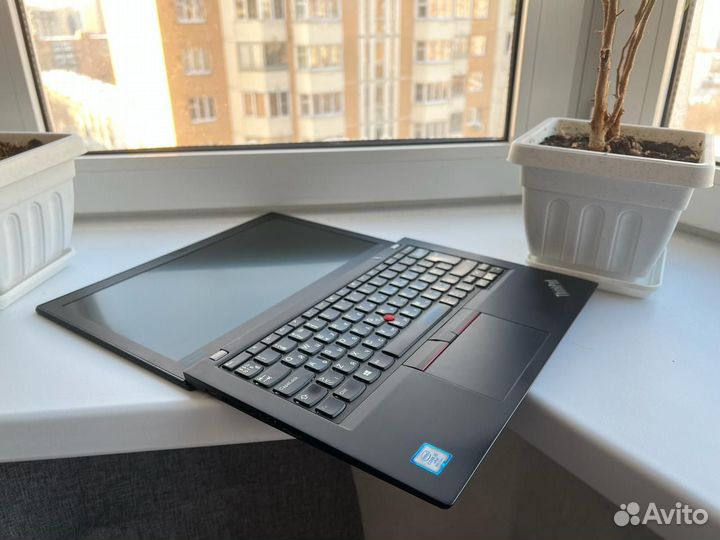 Лу4ший в классе мощных,тонких Lenovo 16/512 2021г