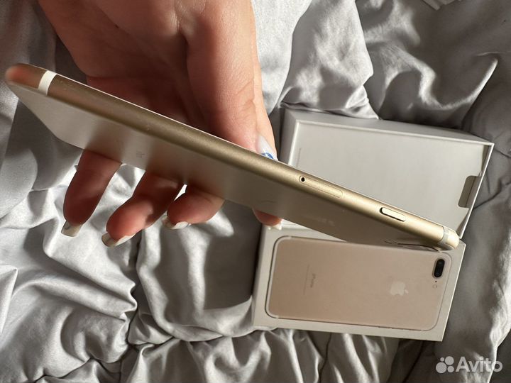 Телефон iPhone