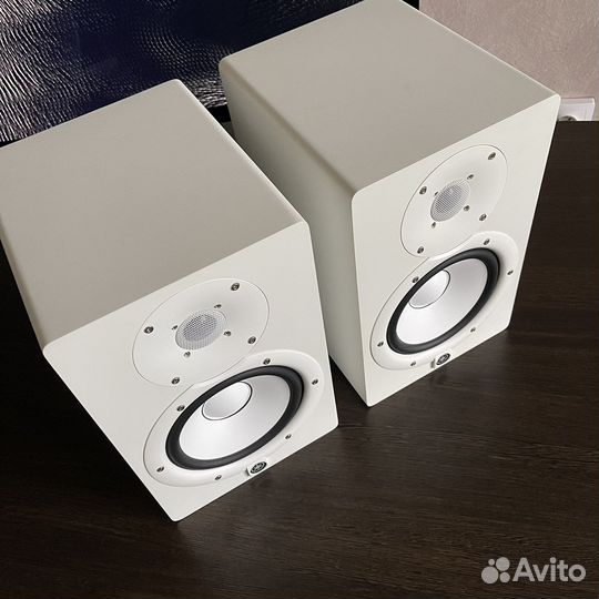 Студийные мониторы Yamaha HS 7 W пара