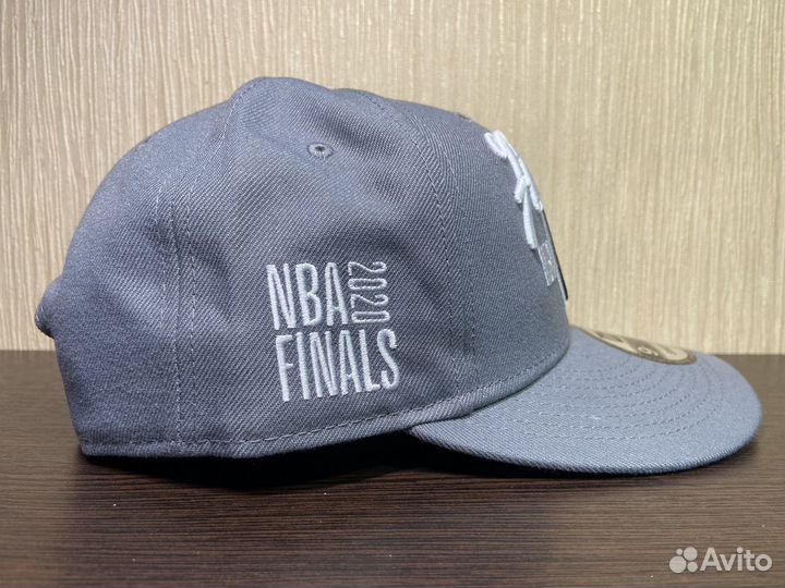 Бейсболка кепка New Era Snapback