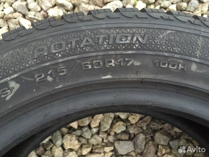 Goodyear UltraGrip 215/60 R17