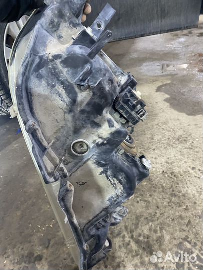 Фара Toyota camry 50