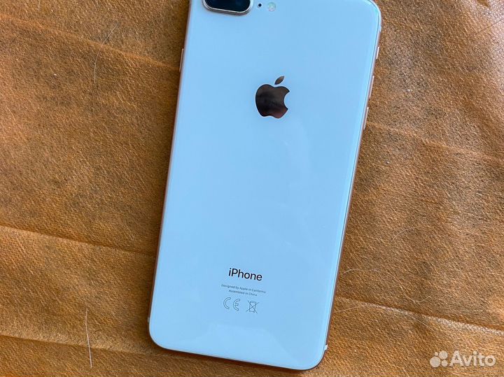 Телефон iPhone 8 plus 64 гб