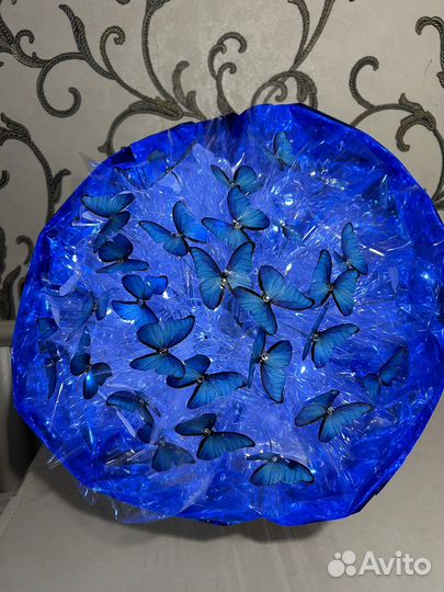 Светящиеся букеты из бабочек