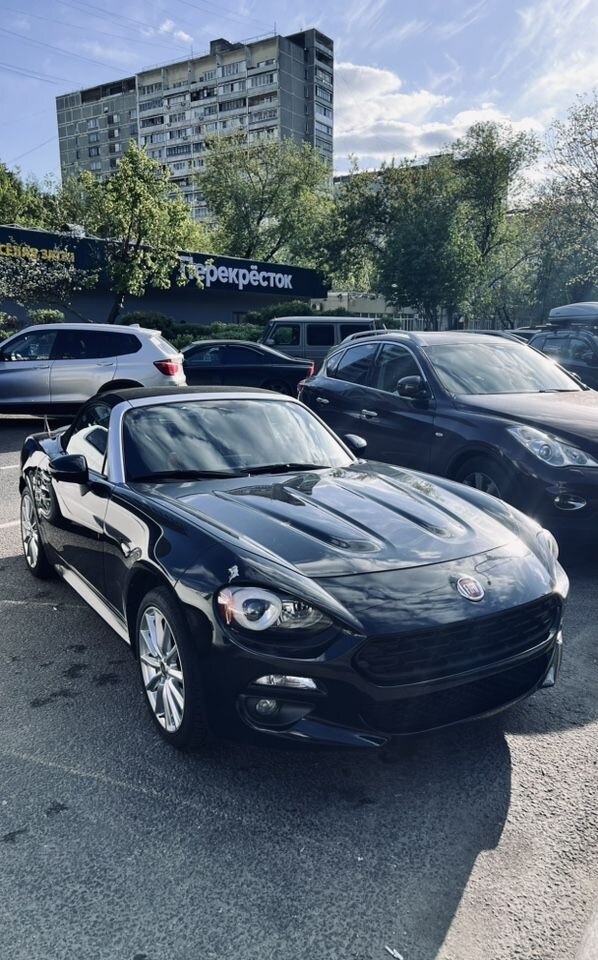 FIAT 124 Spider