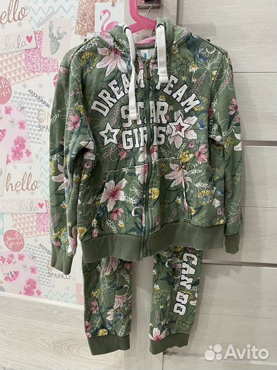 Спортивный костюм