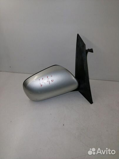 Зеркало наружное правое Toyota Prius 2 NHW20