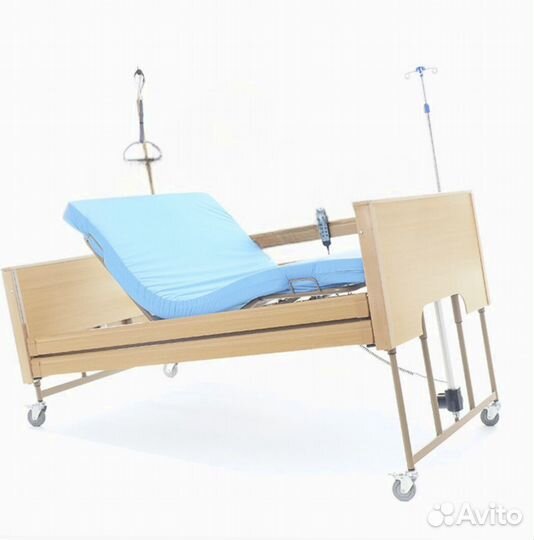 Медицинская кровать функциональная