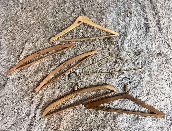 Вешалки плечики деревянные