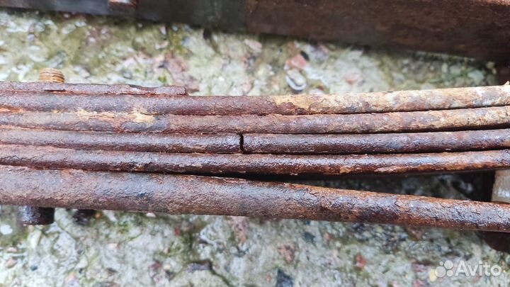 Рессоры б/у для Mitsubishi L200 2008г.в