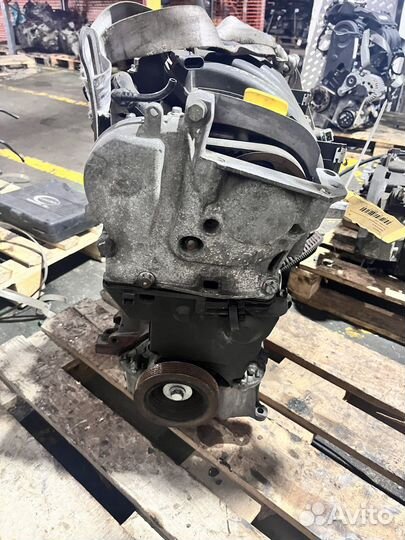 Двигатель на LADA largus K4M496