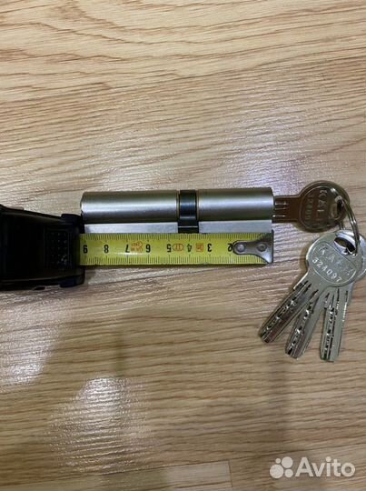 Личинка замка