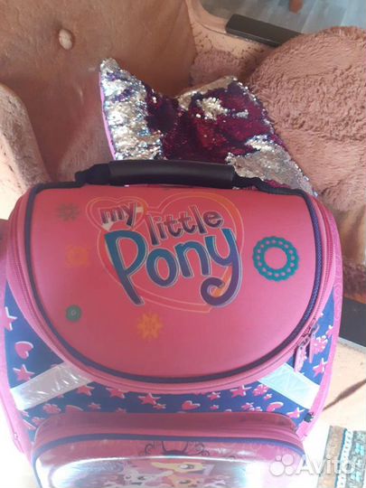 Школьный рюкзак