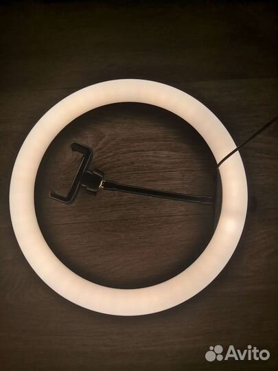 Кольцевая лампа 26 см