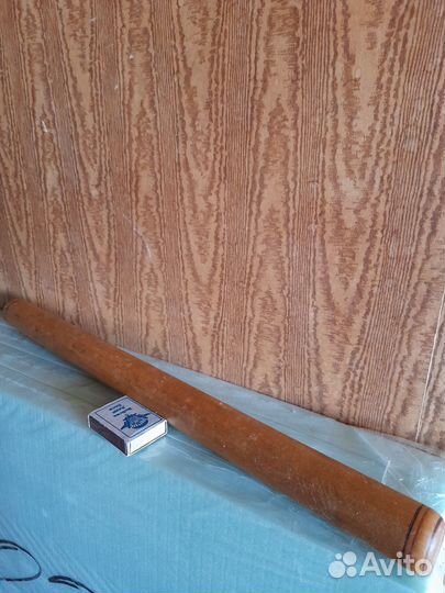 Изделия из дерева: ложки,емкость.скалка