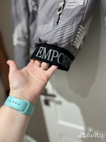 Armani exchange бомбер