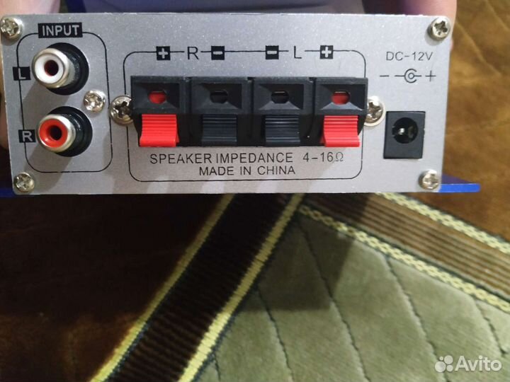 Музыкальный усилитель для колонок