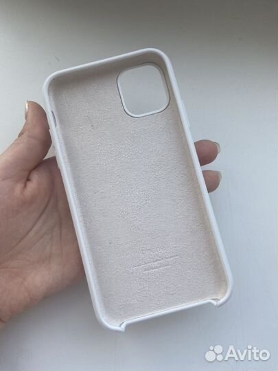 Чехол на iPhone 11