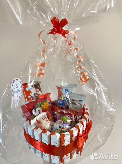 Сладкий подарок для школьника