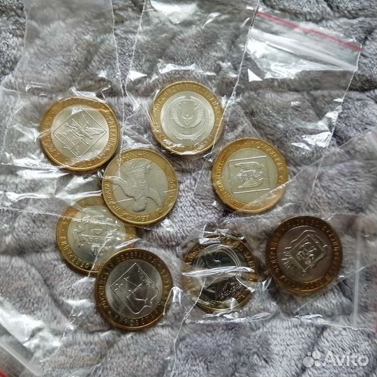 Юбилейные монеты