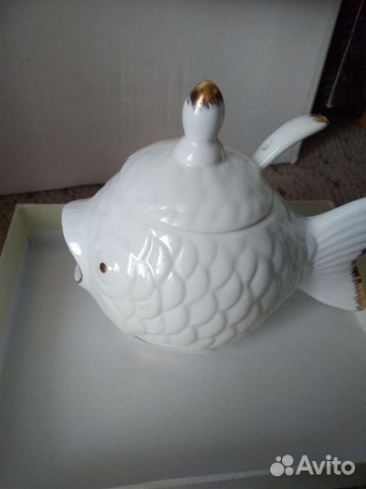 Икорница, сахарница