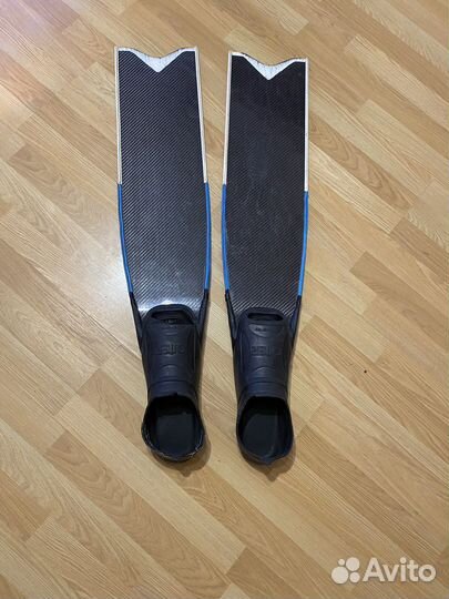 Карбоновые ласты