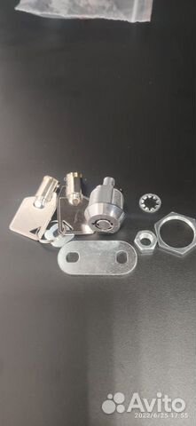 Замок с ключами на Уникум Неро