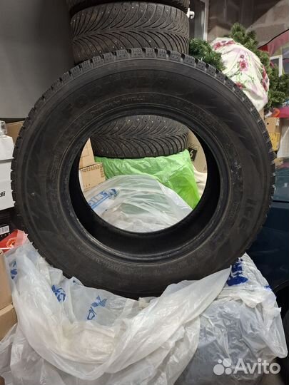 Formula Ice 235/65 R17 108T