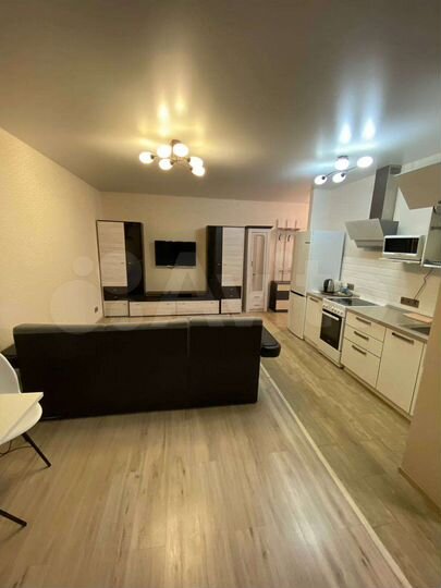 2-к. квартира, 42 м², 6/9 эт.