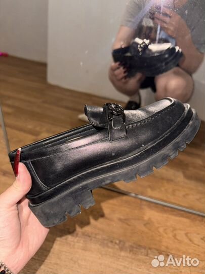 Лоферы женские