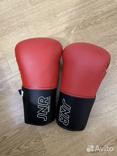 Боксерские перчатки детские 4 oz б/у