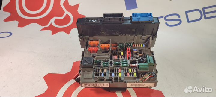 Блок предохранителей BMW 3 E90/E91/E92/E93