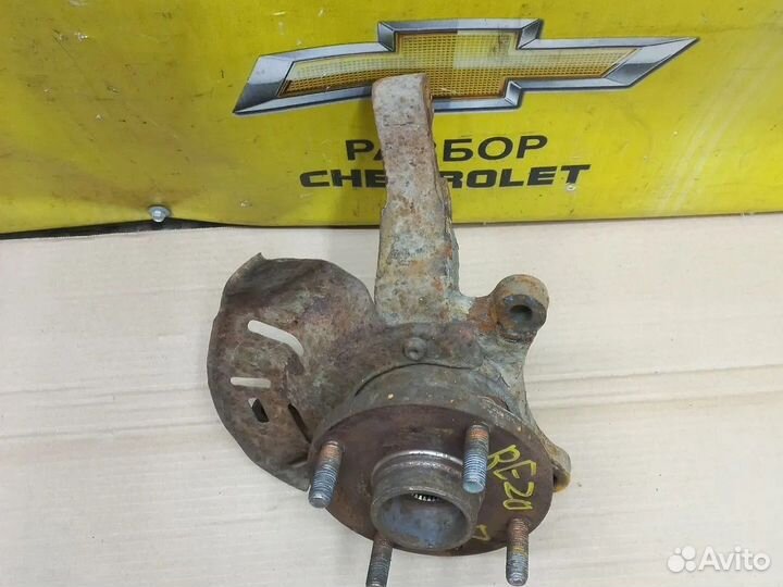 Кулак передний правый Chevrolet Rezzo