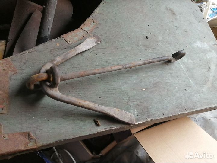 Якорь для лодки