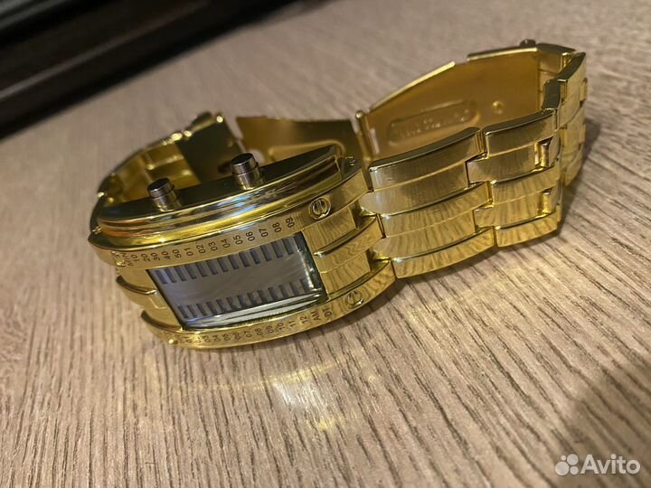 Наручные часы