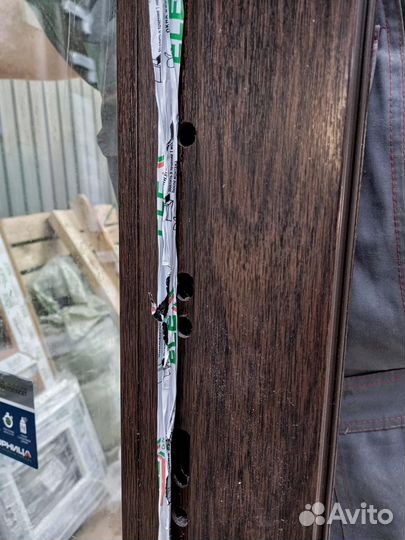 Дверь из пвх входная