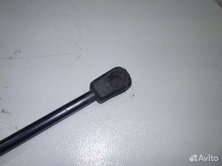 Амортизатор багажника Chevrolet Aveo T200