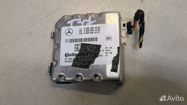 Камера переднего вида Mercedes E W212, 2010