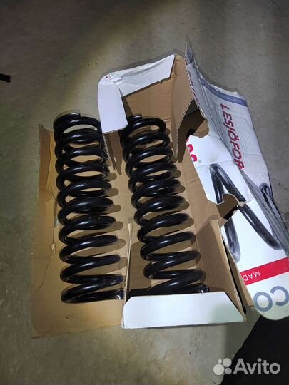 Пружины на 124 mercedes