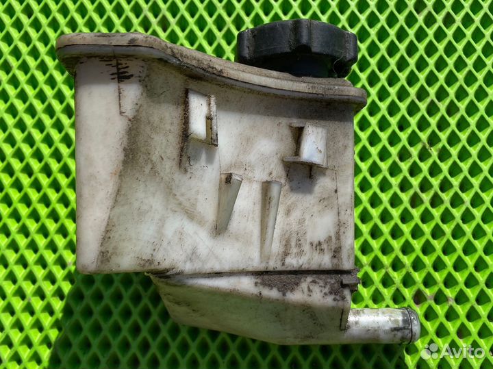 Бачок гур форд мондео 1