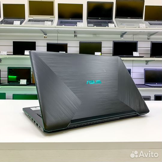 Игровой ноутбук Asus Ryzen5/GTX1050/SSD