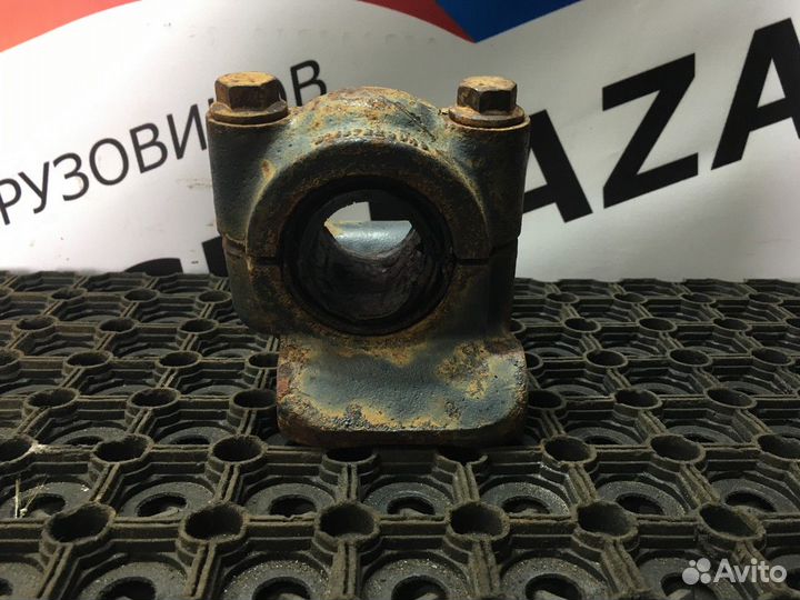 Кронштейн переднего стабилизатора