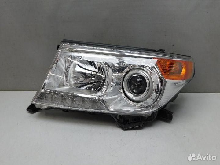 Фара левая Toyota Land Cruiser