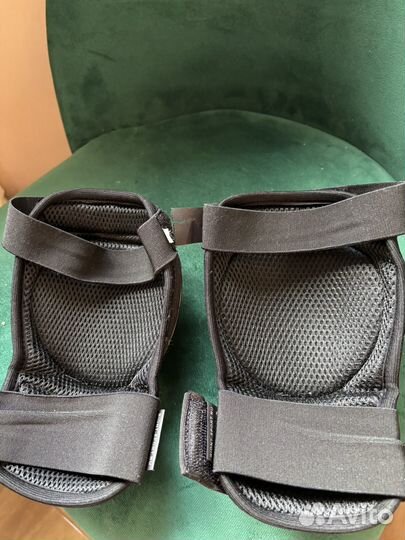 Наколенники