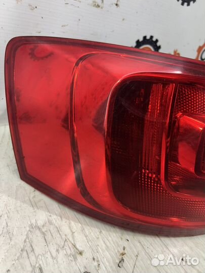 Фонарь задний левый Volkwagen Jetta 6